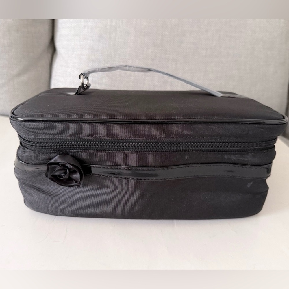 LANCOME BLACK CASE RED INTERIOR MAKEUP CASE WITH HANDLE -TRAVEL/STORAGE NEW CASE